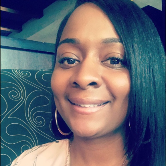 Meet your Posher, Aliya - Picture 3 of 3